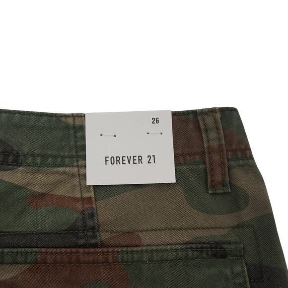 Forever 21 Camo Demin Shorts New! - Picture 4 of 4